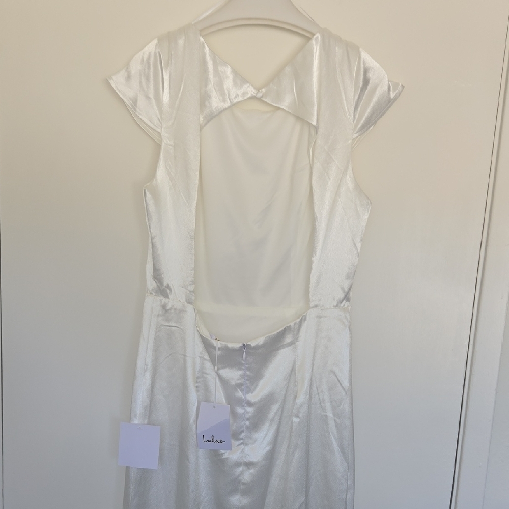 Lulu's Elegant White Wedding Dress - Picture 4 of 7